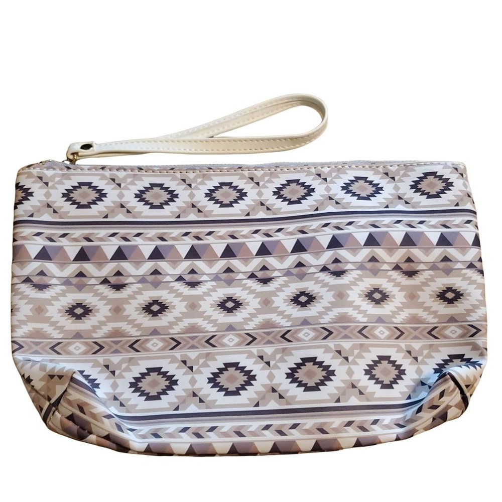 The Storehouse Flats: Neutral Aztec Zipper Clutch Wristlet Bag NEW NWT